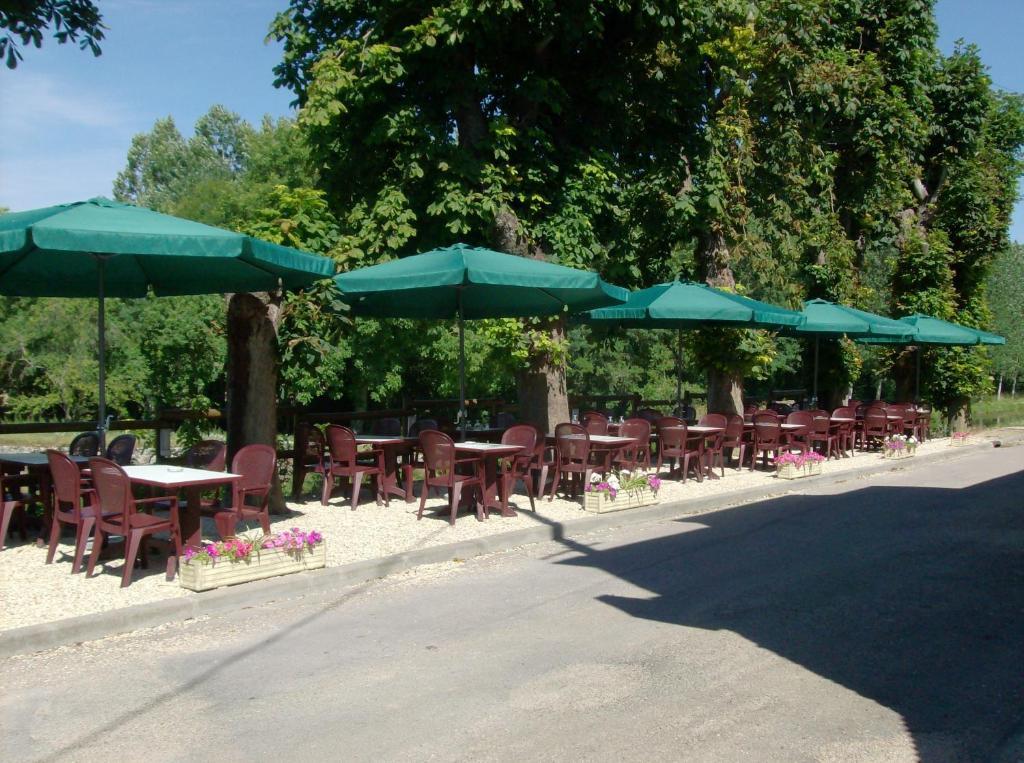 Hotel-Restaurant De L'Ecluse 79 Chassignelles Экстерьер фото