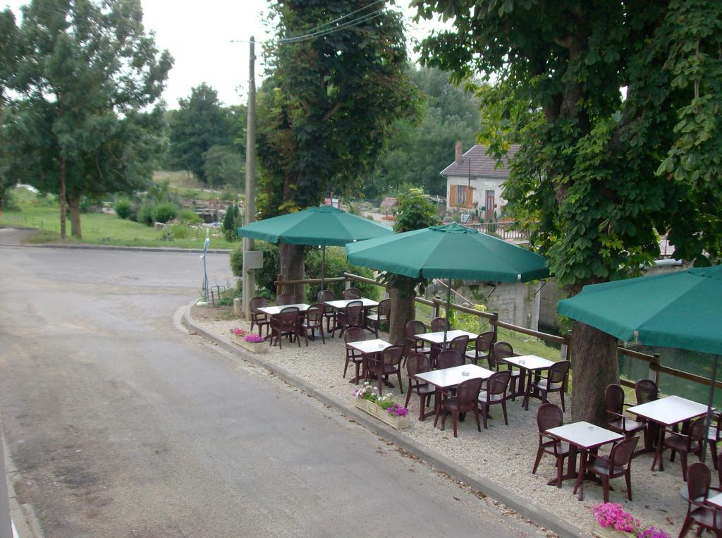Hotel-Restaurant De L'Ecluse 79 Chassignelles Экстерьер фото